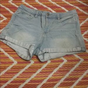 Bleach blue mid rise shorts